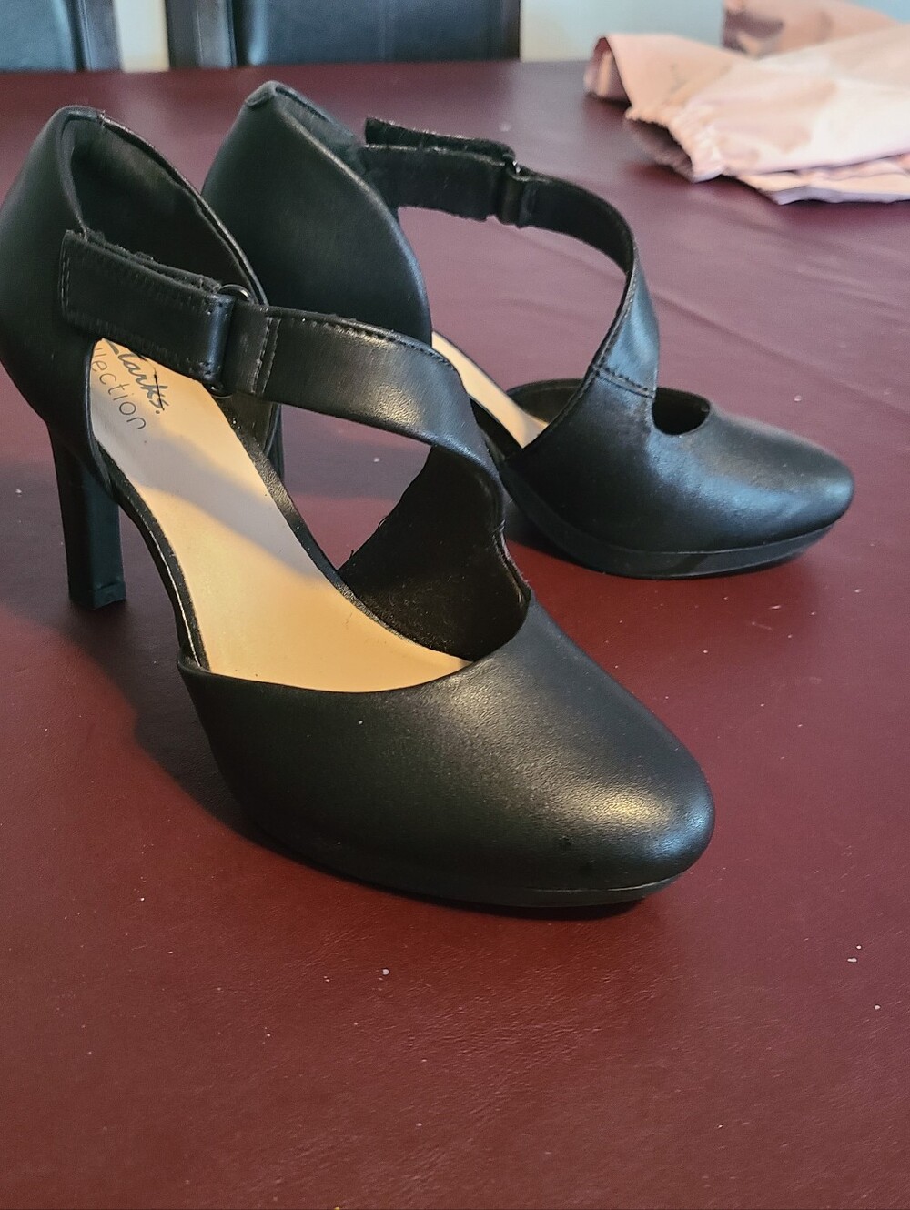 eos Black Cross-Strap High Heel Pumps